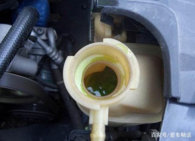 汽车防冻液更换周期与作用详解